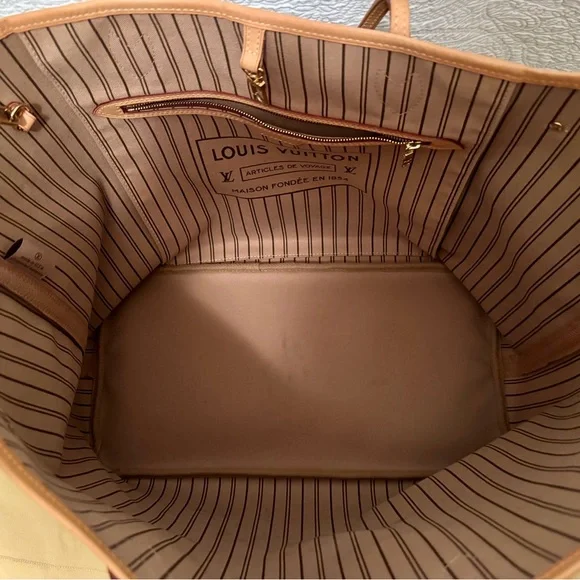 Louis Vuitton Neverfull GM Monogram Tote - Picture 11 of 16